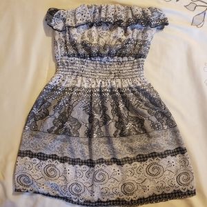 Women's strapless summer dress